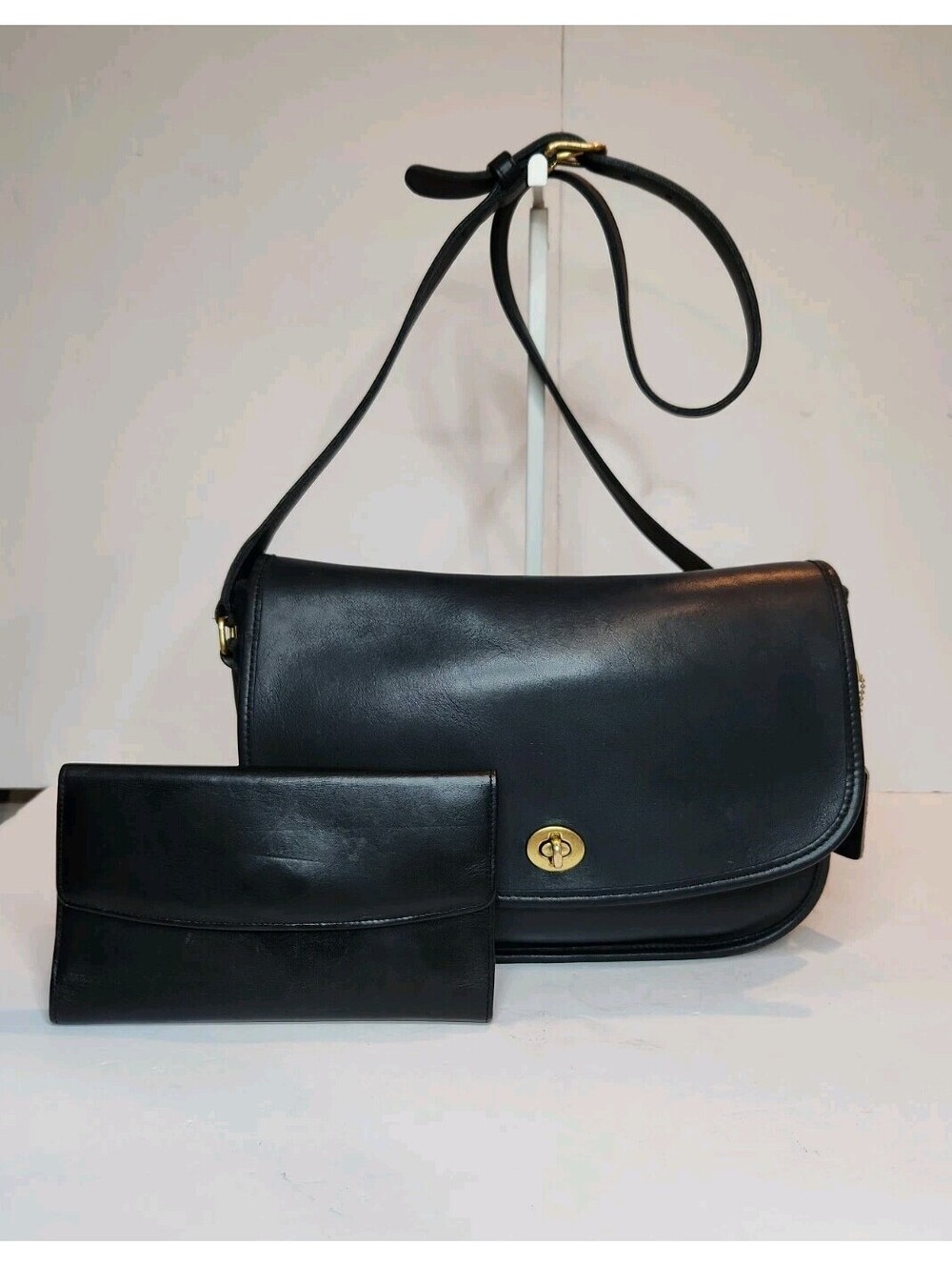 Authentic VTG COACH City Bag & Wallet Blk Lthr Crossbody Shoulder Turn Lock 90's